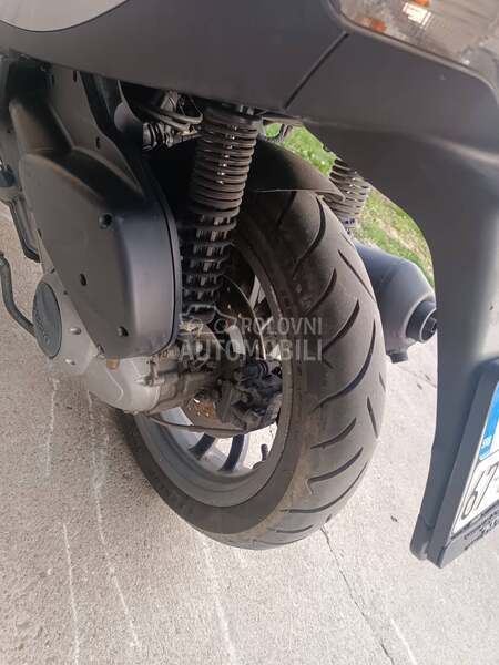 Piaggio Carnaby 250 ie