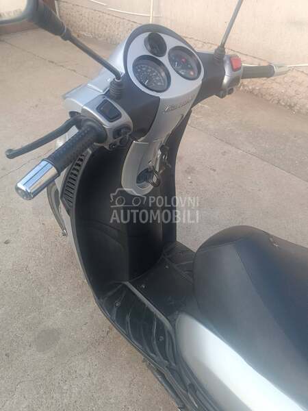 Piaggio Carnaby 250 ie
