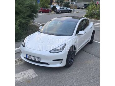 Tesla Model 3 STANDAR RANGE PLUS