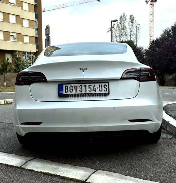 Tesla Model 3 STANDAR RANGE PLUS