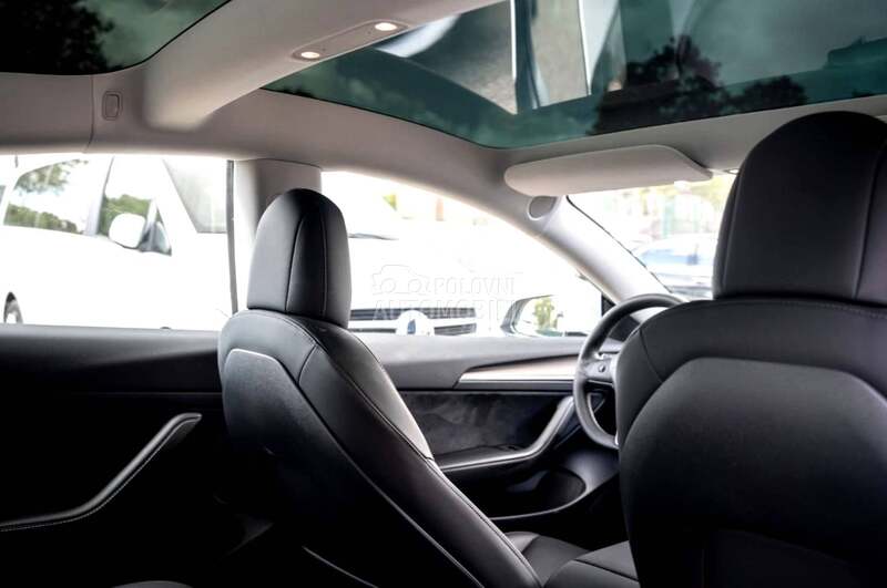 Tesla Model 3 STANDAR RANGE PLUS