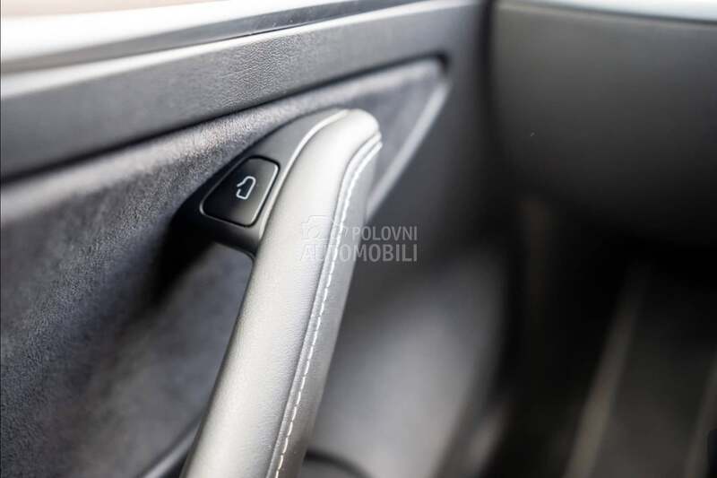 Tesla Model 3 STANDAR RANGE PLUS