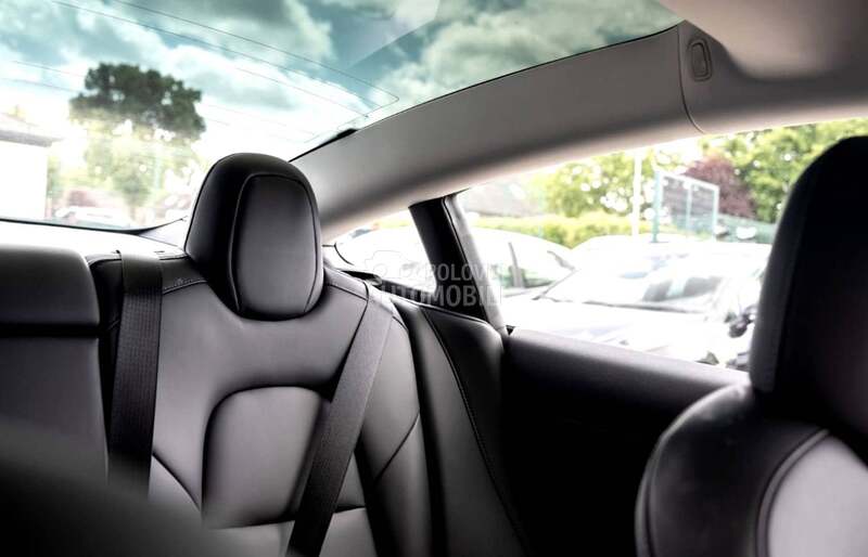 Tesla Model 3 STANDAR RANGE PLUS