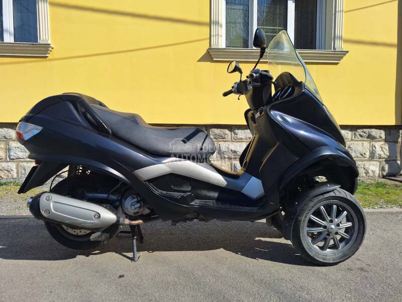 Piaggio MP3 125 RL