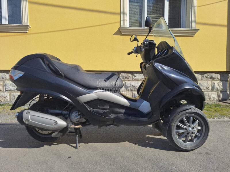 Piaggio MP3 125 RL