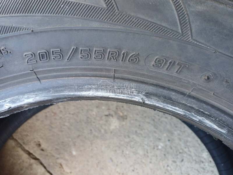 Falken 205/55 R16 Zimska