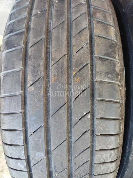 Kumho 205/60 R16 Letnja