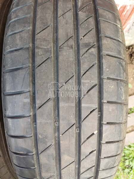 Kumho 205/60 R16 Letnja