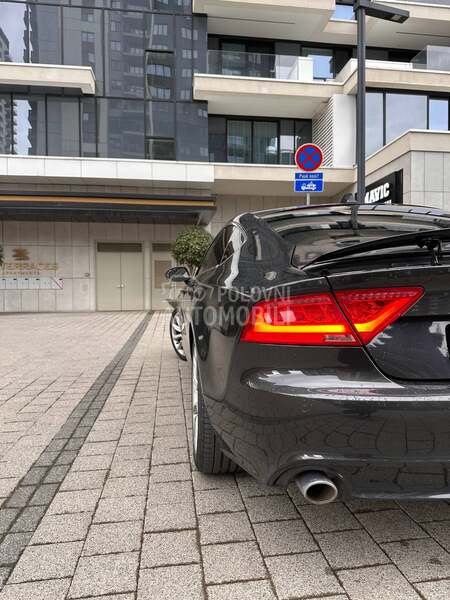 Audi A7 