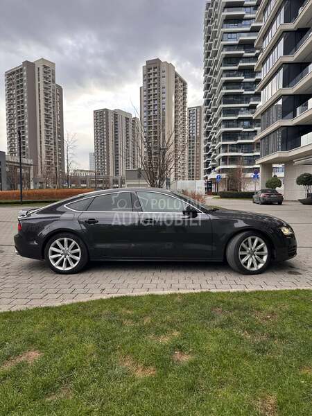 Audi A7 