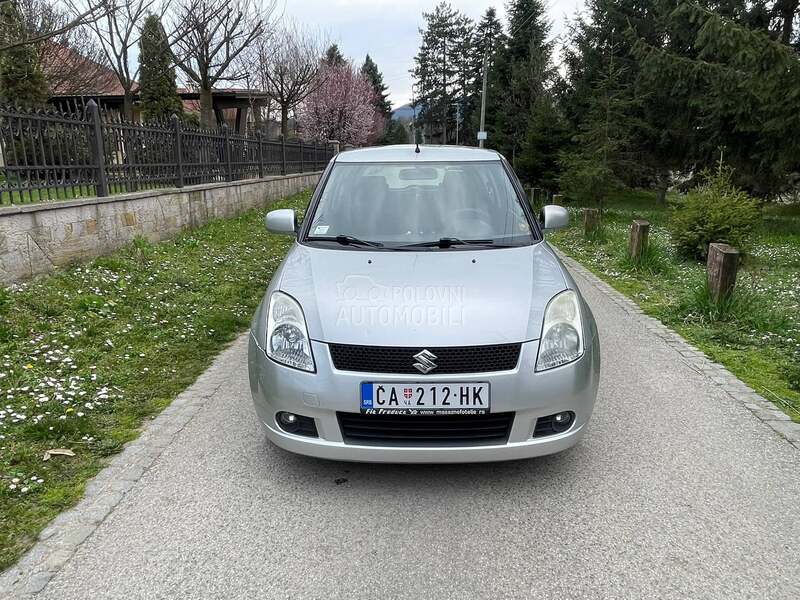 Suzuki Swift 