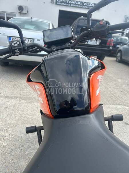KTM Duke 390