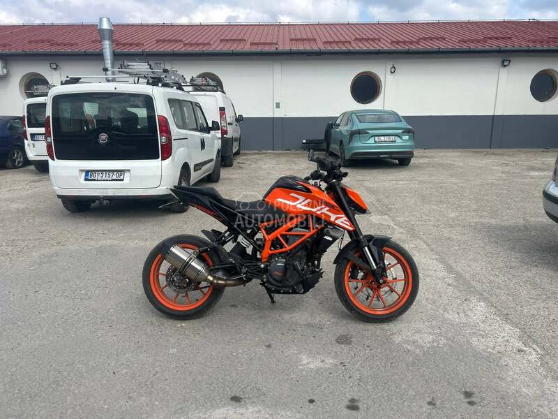 KTM Duke 390