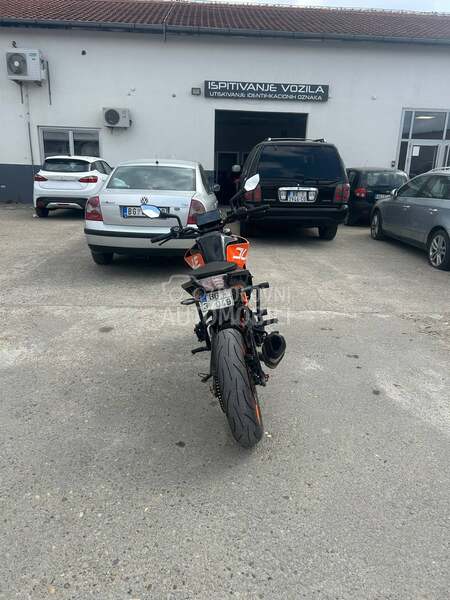 KTM Duke 390