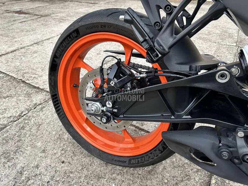 KTM 390 Duke