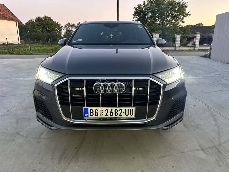 Audi Q7 