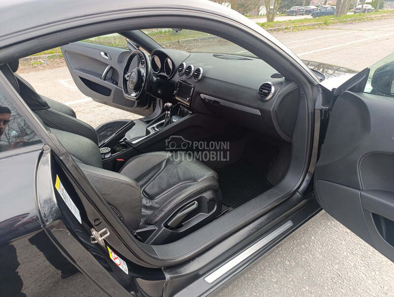 Audi TT 