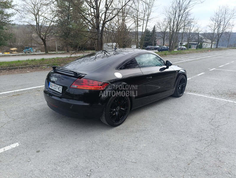 Audi TT 