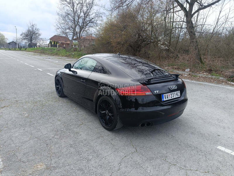 Audi TT 