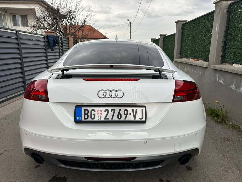 Audi TT S LINE
