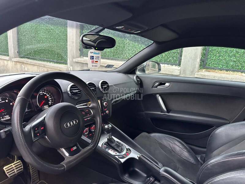 Audi TT S LINE