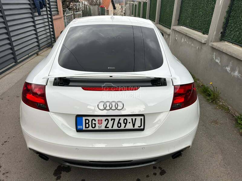 Audi TT S LINE