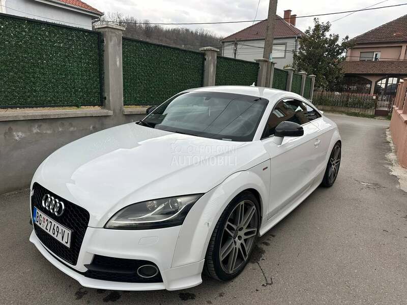 Audi TT S LINE