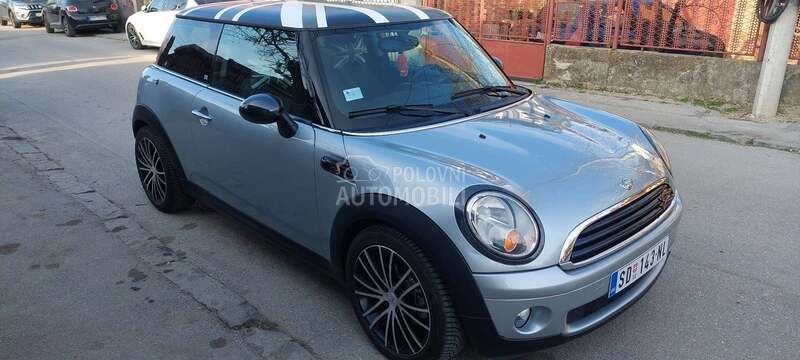 MINI One 