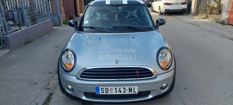 MINI One 
