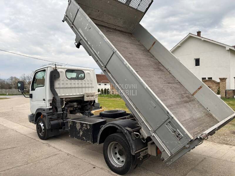 Nissan Cabstar 