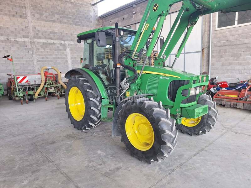 John Deere 6110 Premium
