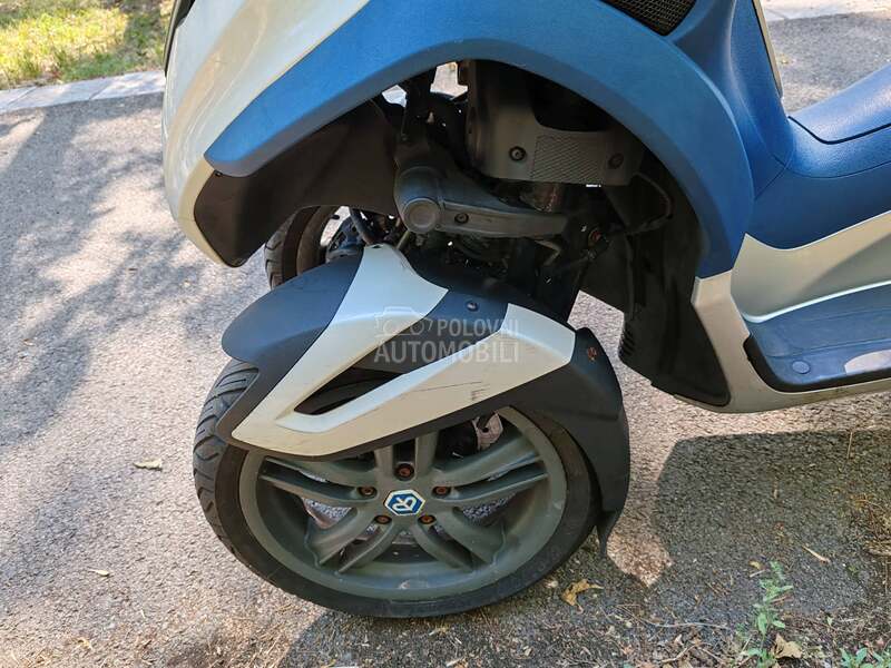 Piaggio mp3 Lt
