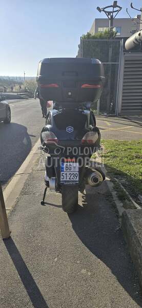 Piaggio MP3 400ie vozi se sa B