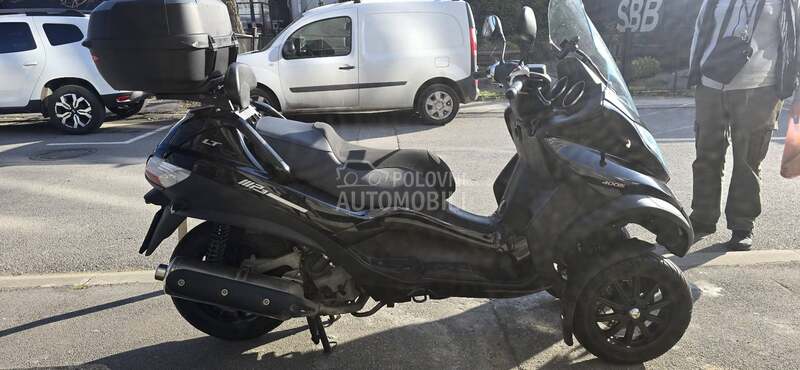 Piaggio MP3 400ie vozi se sa B
