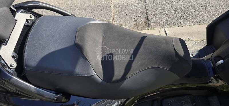 Piaggio MP3 400ie vozi se sa B