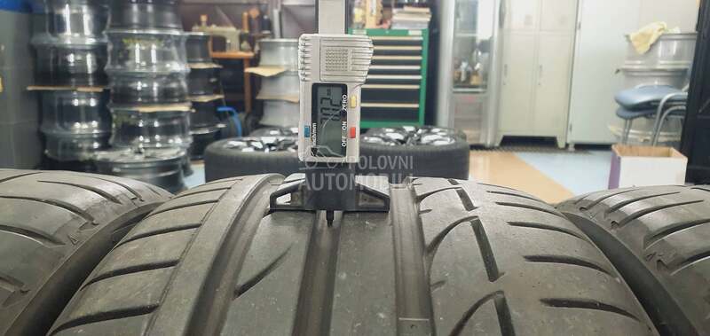 Bridgestone 255/35 R19 Letnja