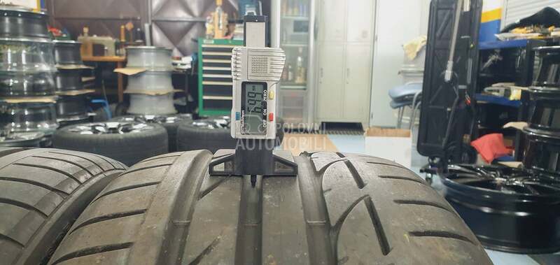 Bridgestone 255/35 R19 Letnja