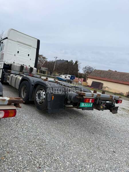 Mercedes Benz MP4 2545