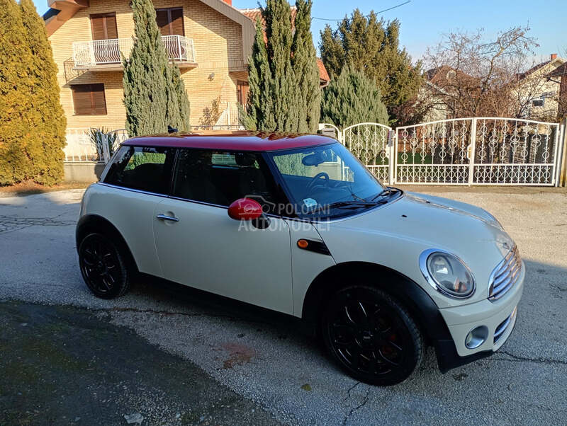 MINI Cooper 
