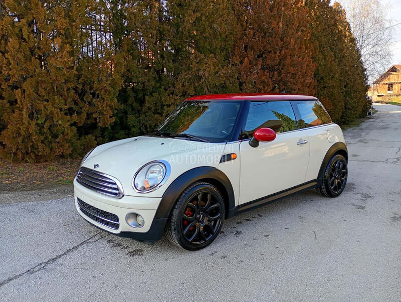 MINI Cooper 