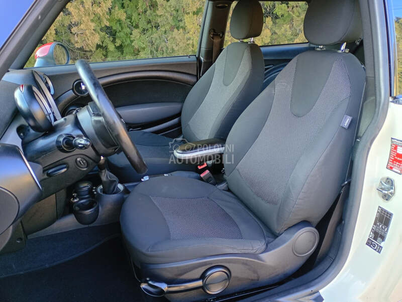 MINI Cooper 
