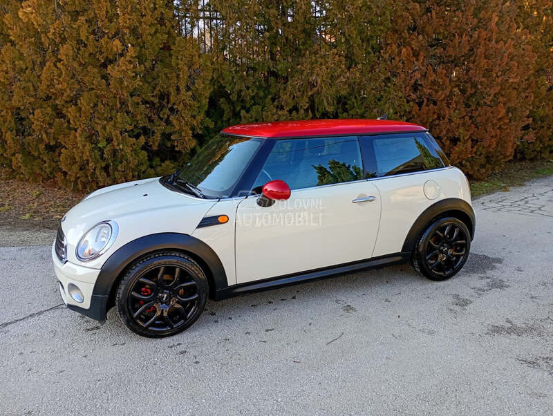 MINI Cooper 