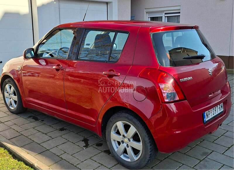 Suzuki Swift 