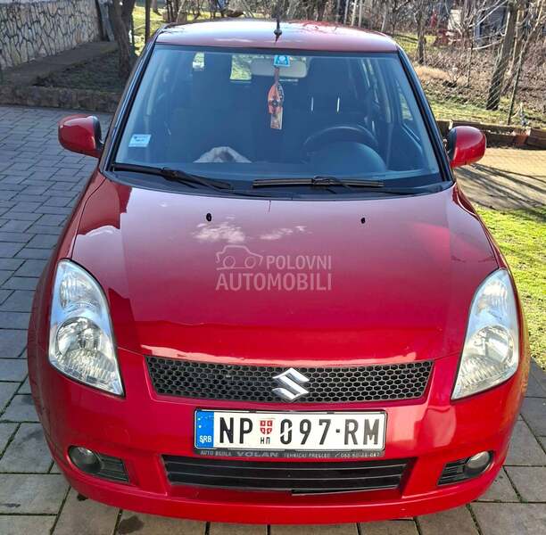Suzuki Swift 