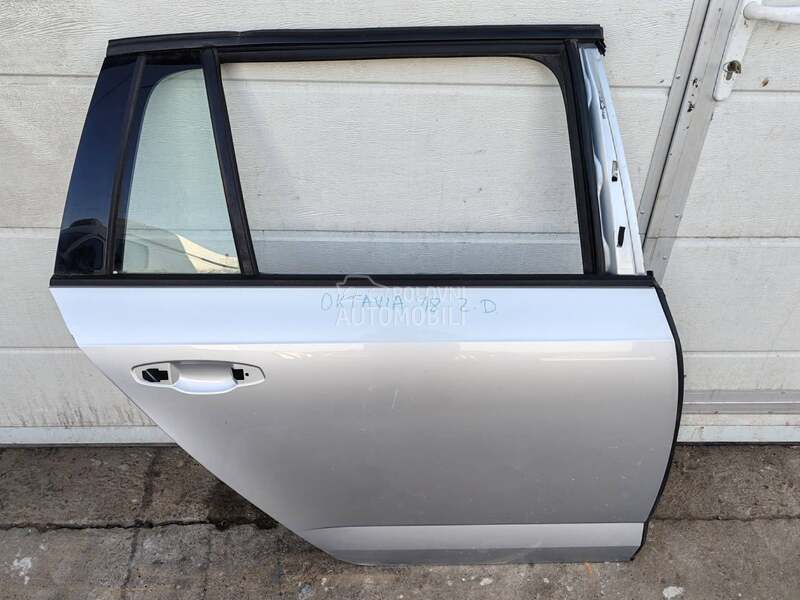 zadnja desna karavan