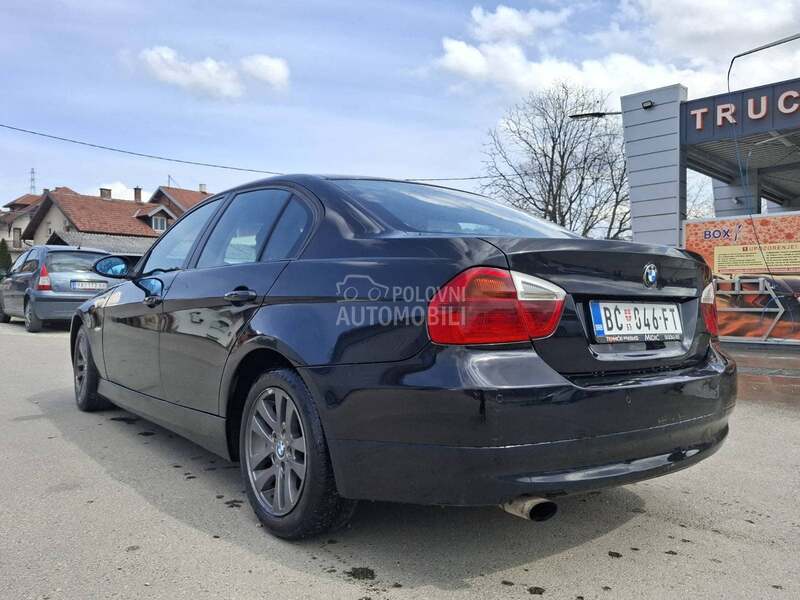 BMW 320 E90