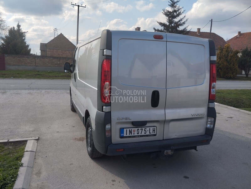 Opel Vivaro 