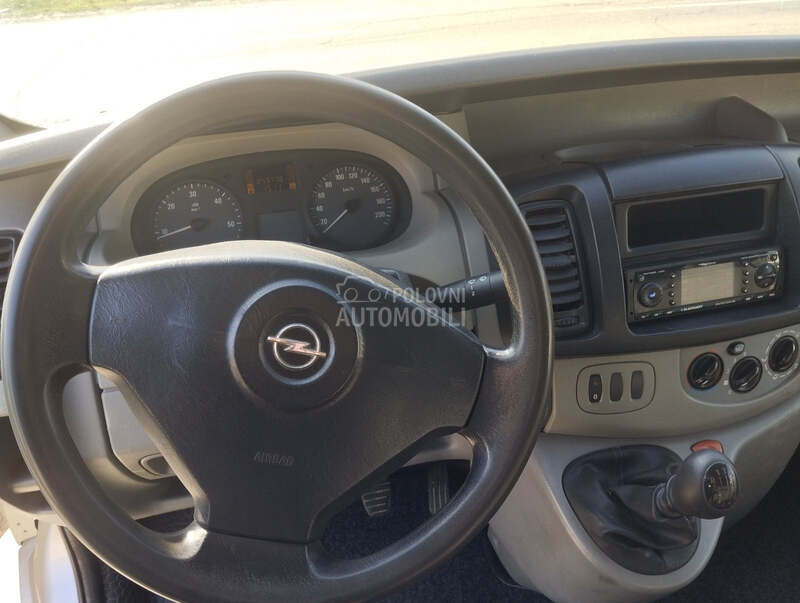 Opel Vivaro 