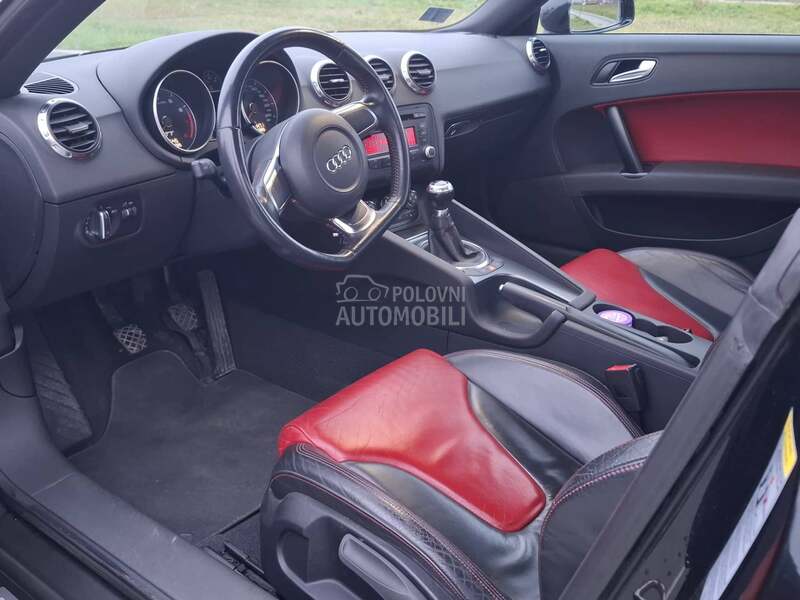 Audi TT 