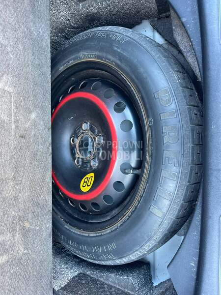 Land Rover Range Rover Evoque R E D